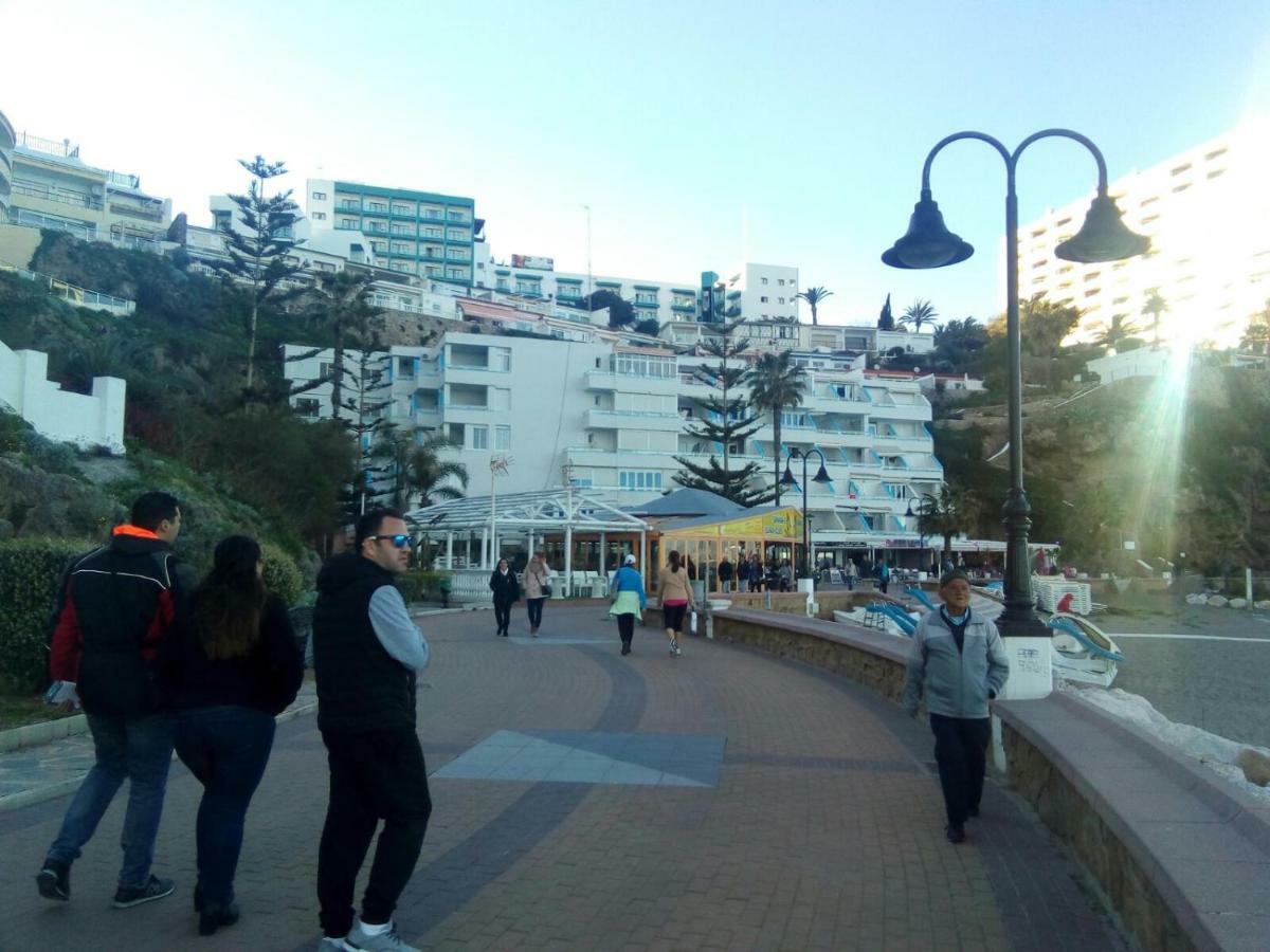 Apartamento Nuevo Roca Chica, Primera Linea Playa,torremolinos